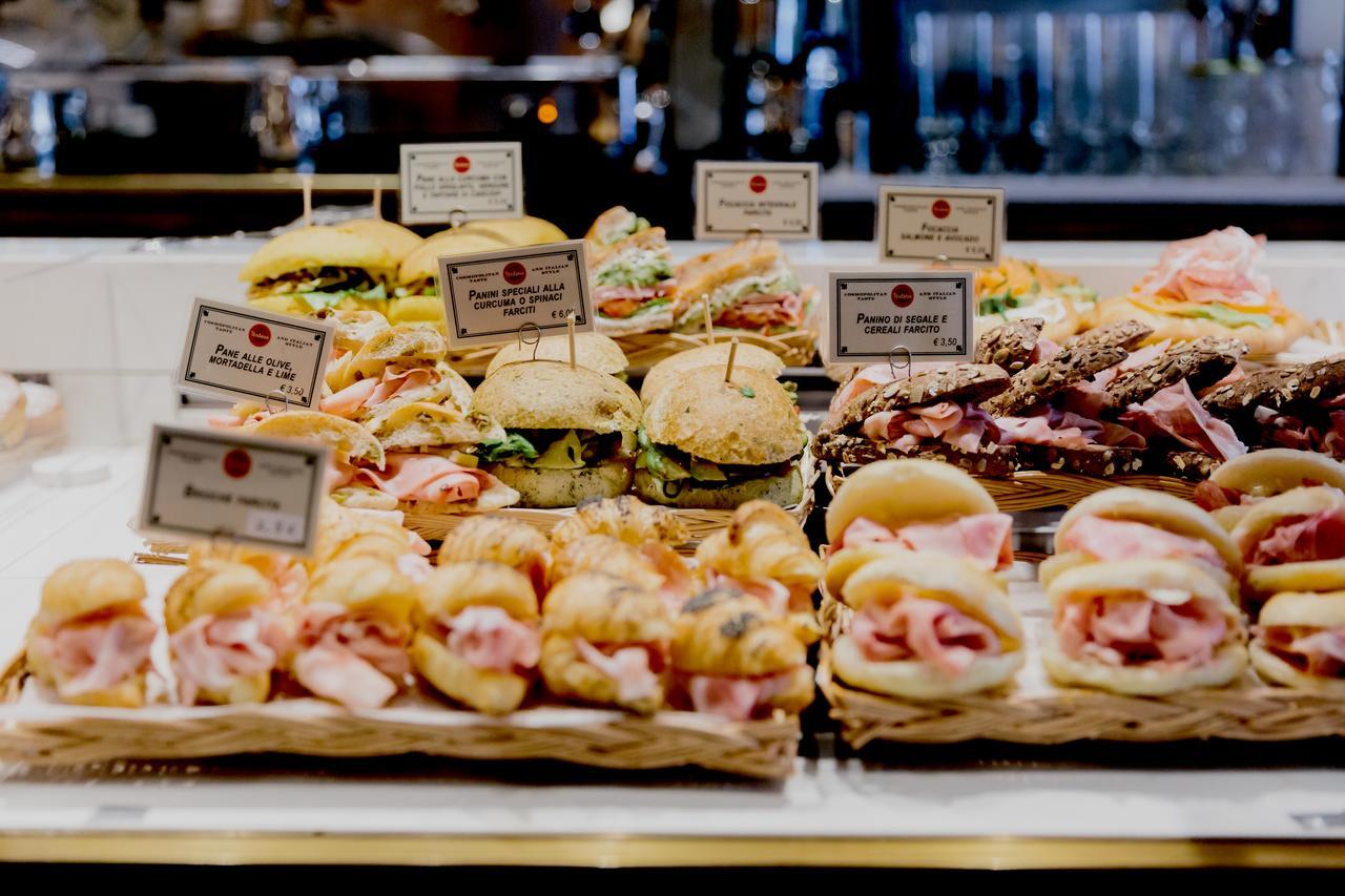 Locanda Pandenus Brera Milan Bagian luar foto